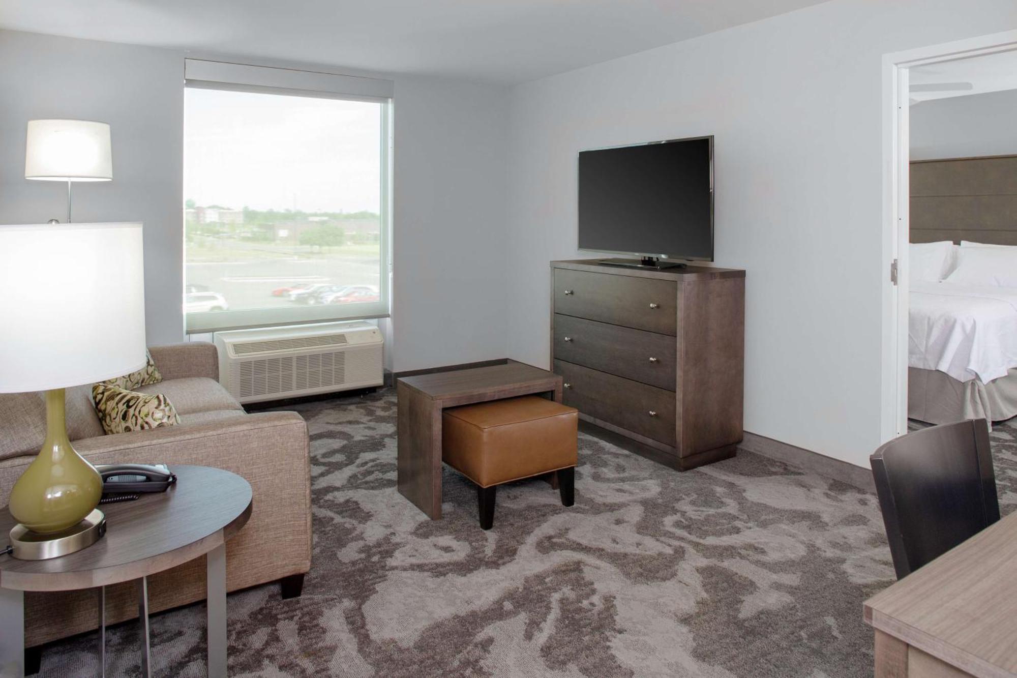 Homewood Suites By Hilton Lansing Eastwood Exteriör bild